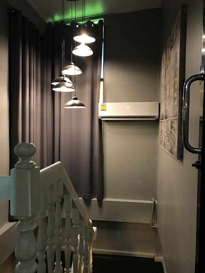 Add Home Hostel Vipavadee 42 Бангкок Екстер'єр фото