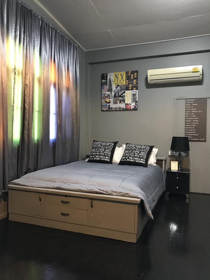 Add Home Hostel Vipavadee 42 Бангкок Екстер'єр фото